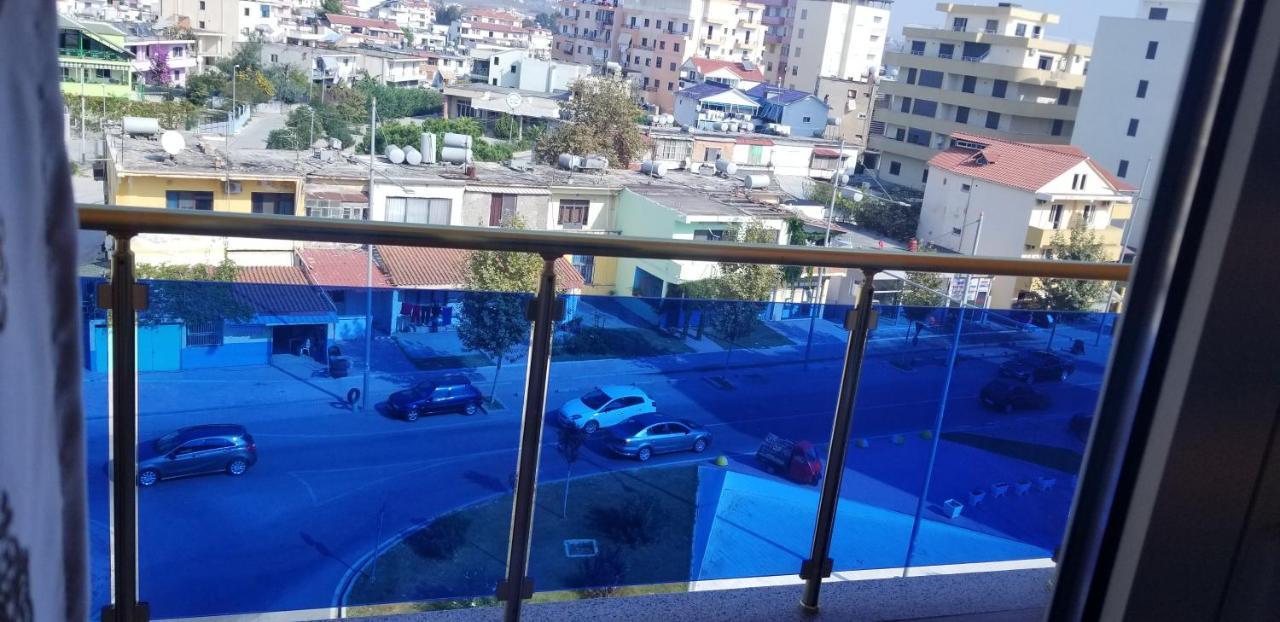 Hotel 3 Vellezerit Durrës Buitenkant foto